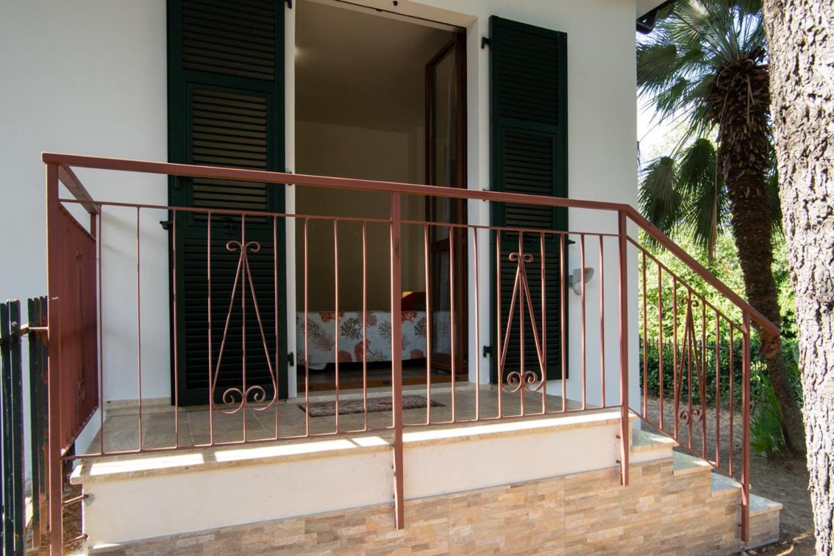 B&B Zac House Toirano Buitenkant foto